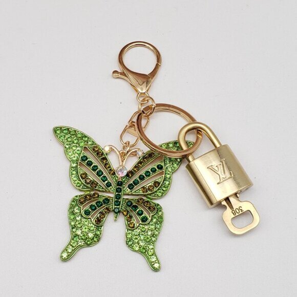 Authentic Louis Vuitton Gold Padlock & Key🔒 w/ Unbranded Butterfly Keychain - Picture 3 of 9